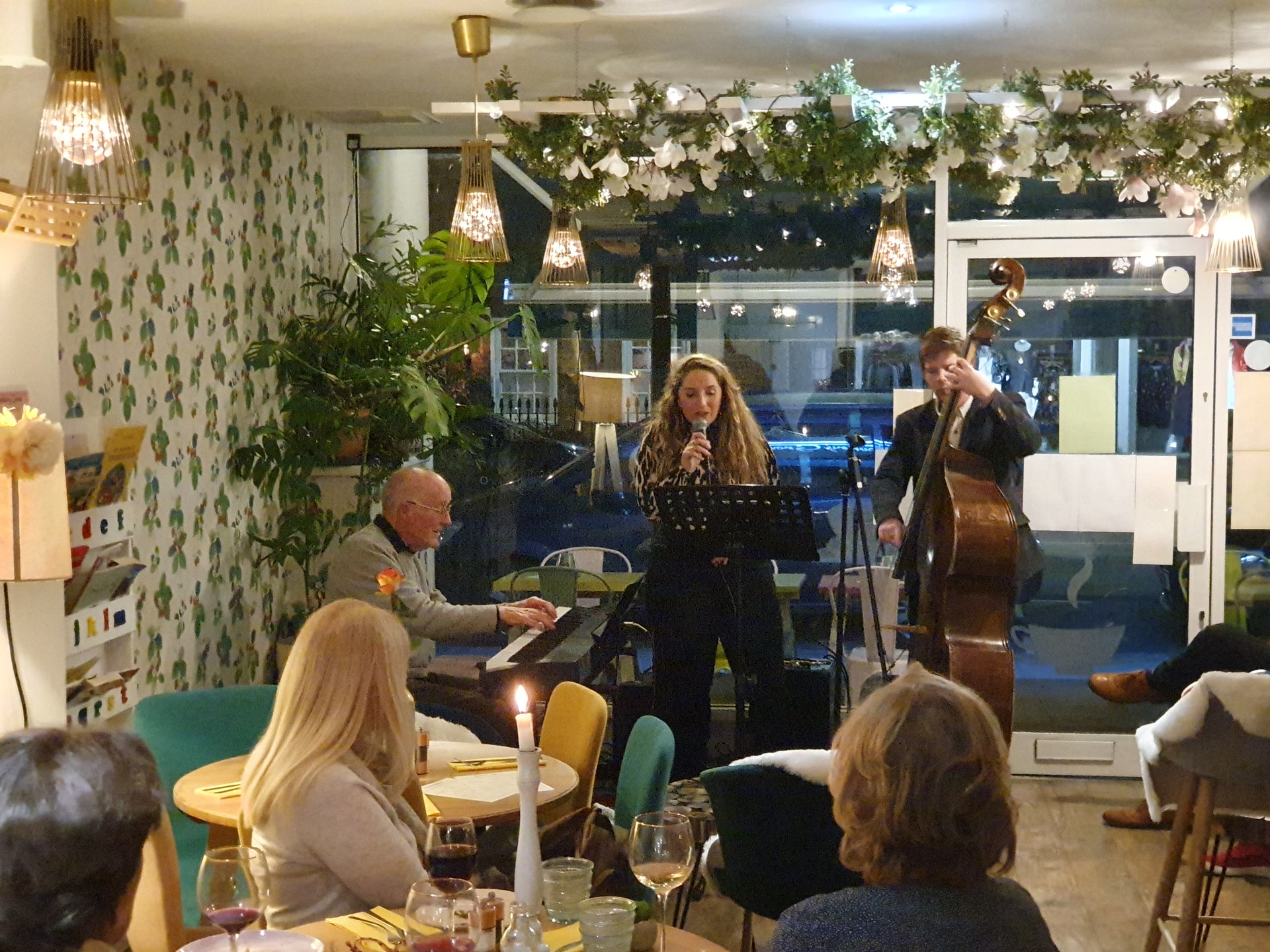 Straw-BERRY special live jazz night Marlow!